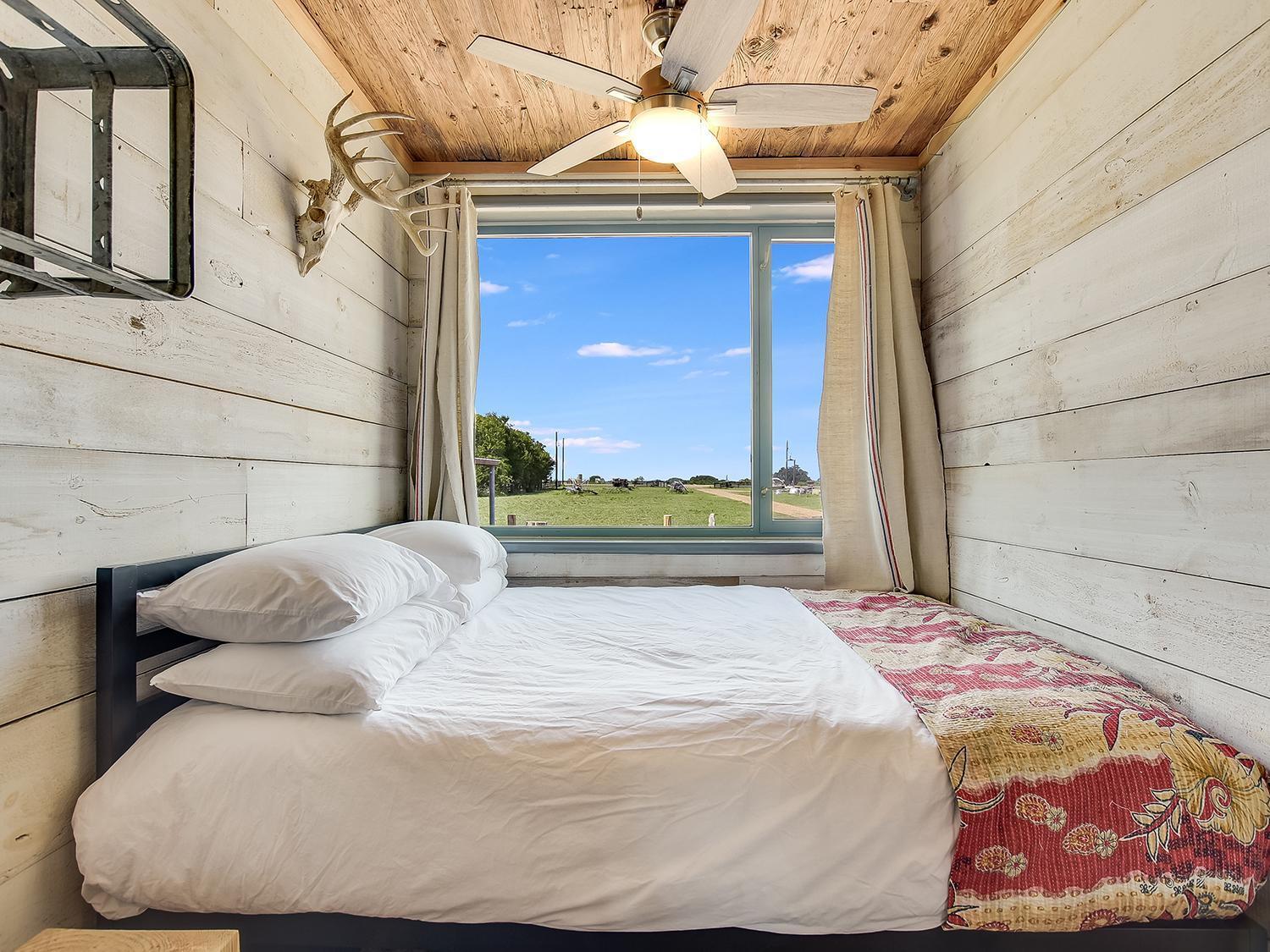 Round Top Flophouze Shipping Container Hotel חדר תמונה